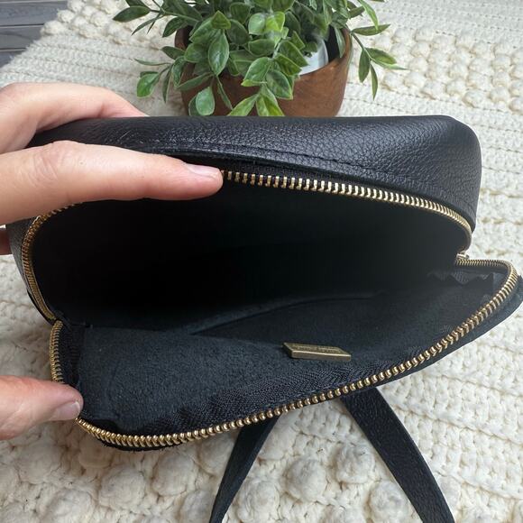 NEW PORTLAND LEATHER Scarlett Sling Bag Pebbled Black Leather Small - Picture 15 of 16